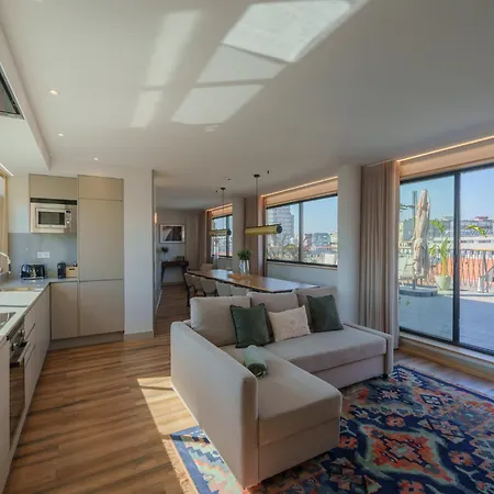 Stylish City Stay With Balcony Porto